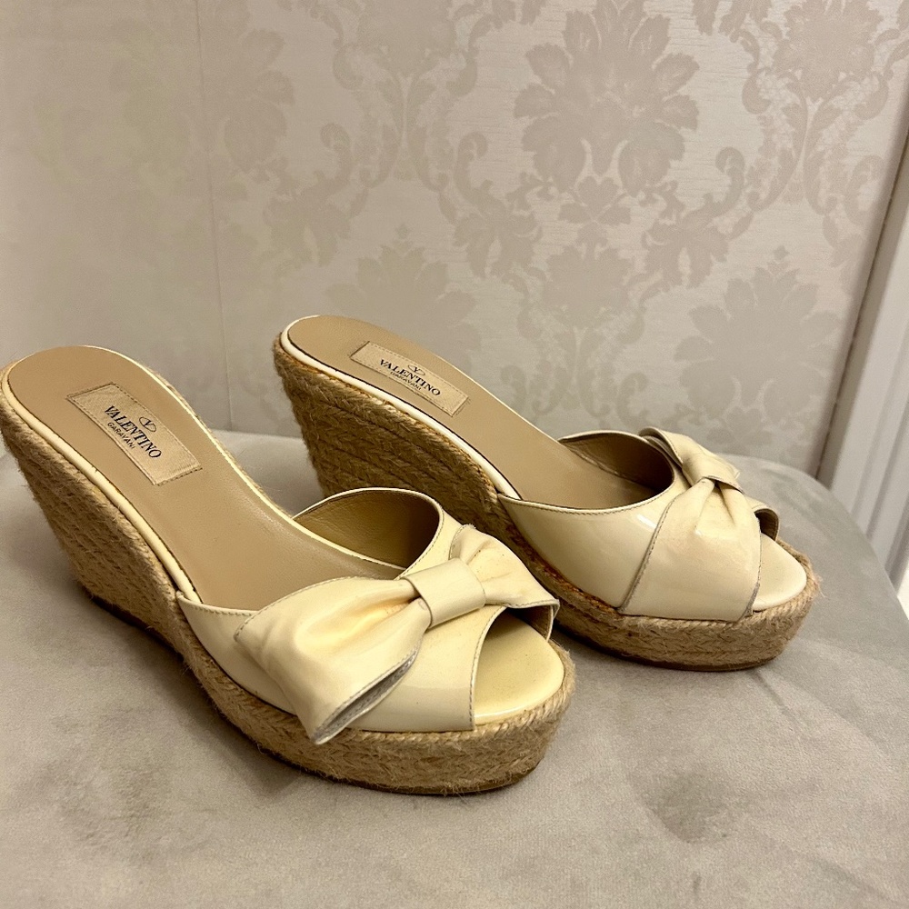 Valentino Cream Patent Bow Wedges